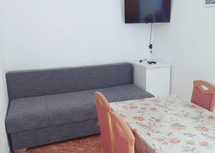 Ani Apartamento Čelina