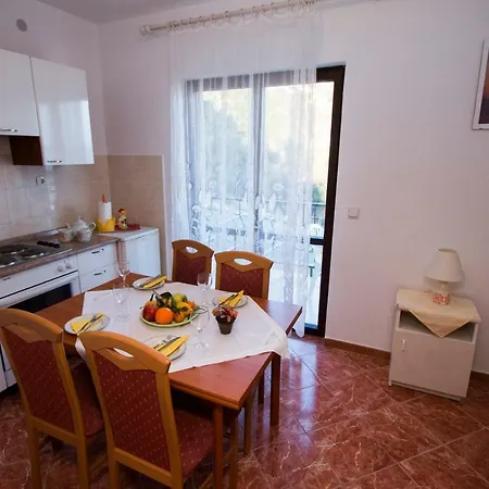 Ani Apartmán *